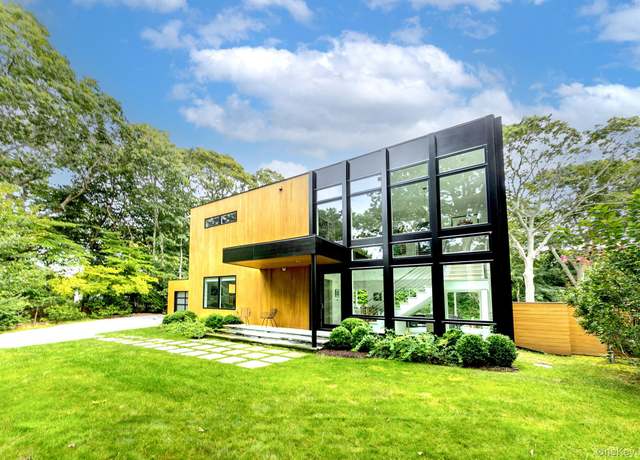 Property at 70 Cove Hollow Rd, East Hampton, NY 11937, 4 beds, 3.5 baths
