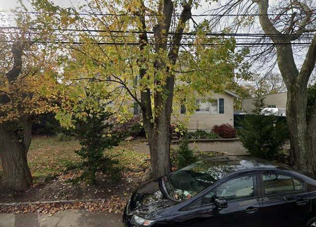 Property at 145 S 15th St, Bay Shore, NY 11757, 4 beds, 3 baths