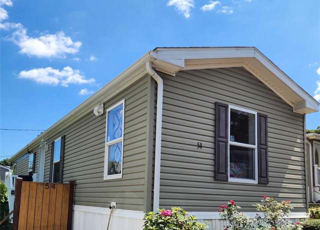 Property at 1795 Osborn Ave #54, Riverhead, NY 11901, 2 beds, 1 bath