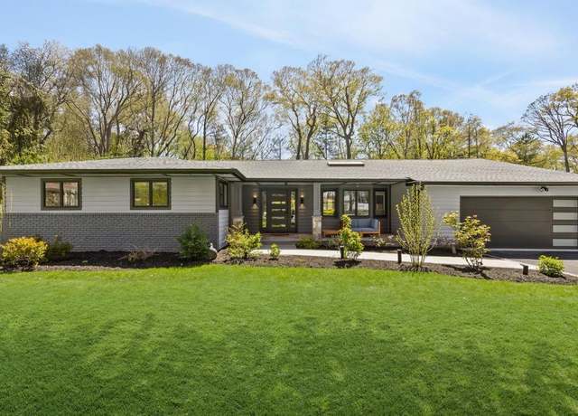 Property at 6 Rigger Ct, Huntington Station, NY 11746, 4 beds, 3 baths