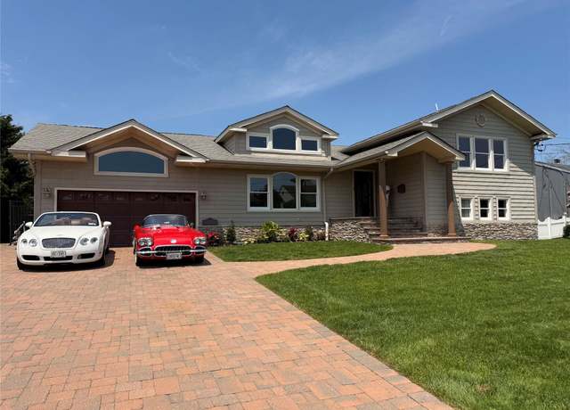 Property at 61 Riviera Dr S, Massapequa, NY 11758, 4 beds, 2.5 baths