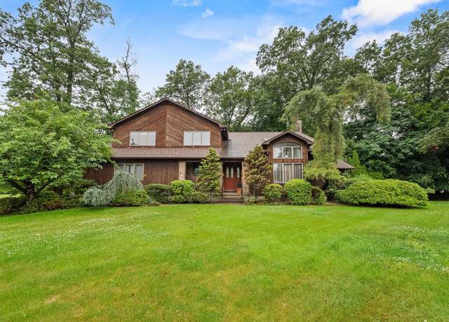 Property at 1 Carlton Ct, New City, NY 10956, 4 beds, 3.5 baths