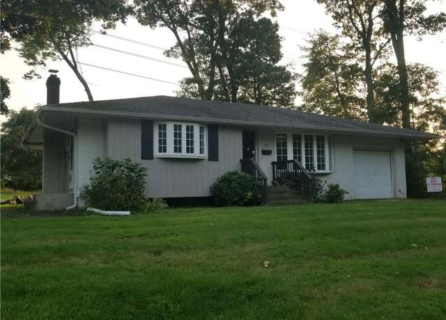 Property at 15 Woodridge Dr, Garnerville, NY 10923, 3 beds, 1 bath