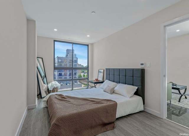 Property at 43-30 52 St Unit 4C, Woodside, NY 11377, 1 bed, 1 bath