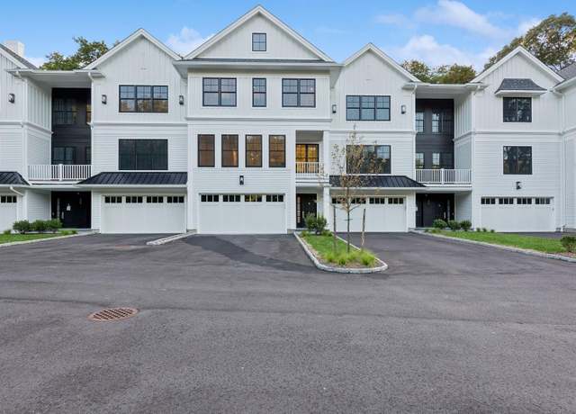Property at 133 Spring Rd #8, Huntington, NY 11743, 3 beds, 3.5 baths
