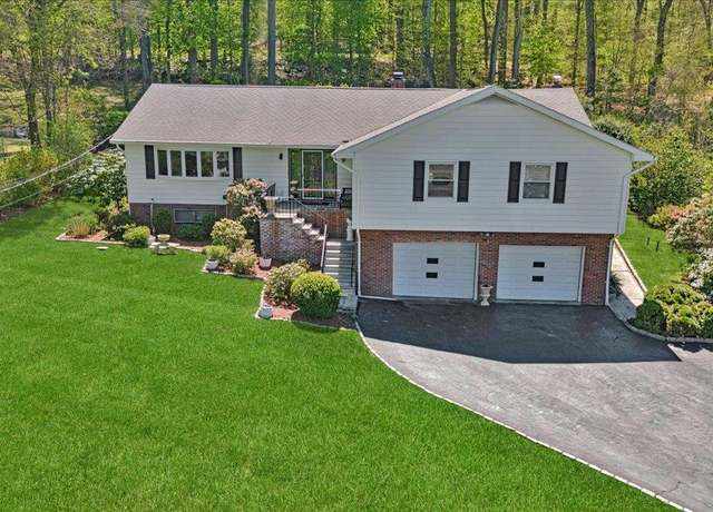Property at 25 Gabriel Dr, Cortlandt Manor, NY 10567, 3 beds, 3 baths