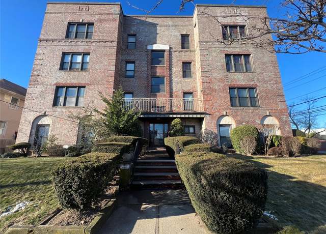 Property at 257 Beach 128th St Unit 4A, Belle Harbor, NY 11694, 1 bed, 1 bath