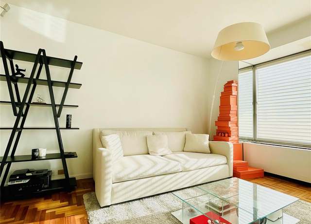 Property at 150 W 56th St #6005, New York (manhattan), NY 10019, 1 bed, 1.5 baths