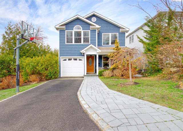 Property at 1 Bayview Ave, Port Washington, NY 11050, 4 beds, 2.5 baths