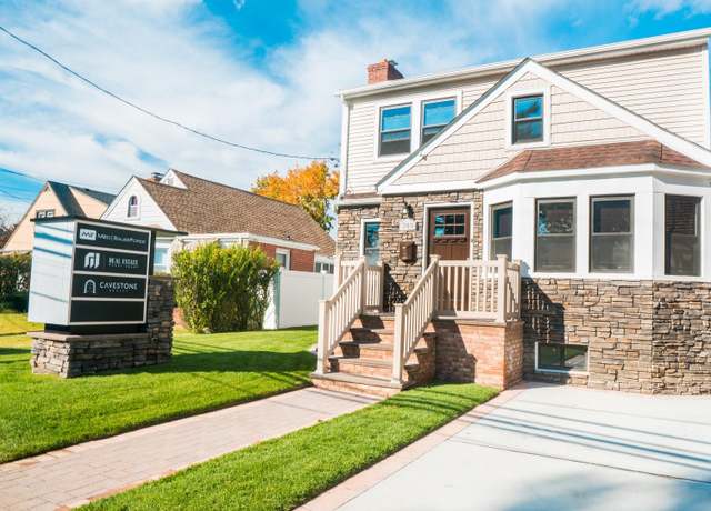 Property at 749 Front St, Hempstead, NY 11550, 2 beds, 1.5 baths