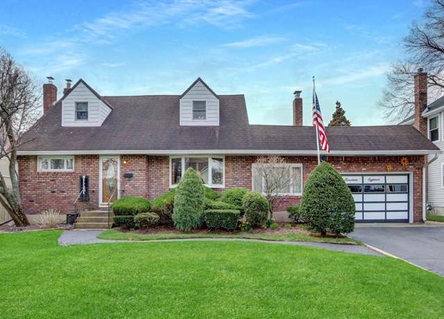 Property at 1918 Carroll Ave, Merrick, NY 11566, 4 beds, 2 baths