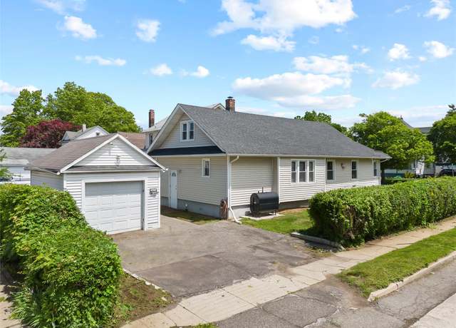 Property at 175 N Columbus Ave, Freeport, NY 11520, 4 beds, 2 baths