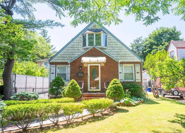 Property at 58-44 219th St, Bayside, NY 11364, 4 beds, 2.5 baths