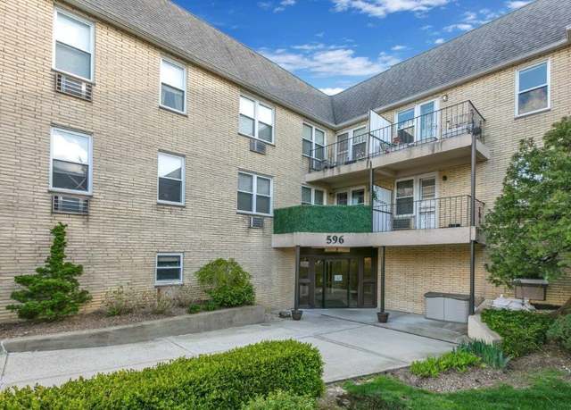 Property at 596 Broadway Unit 11B, Lynbrook, NY 11563, 1 bed, 1 bath