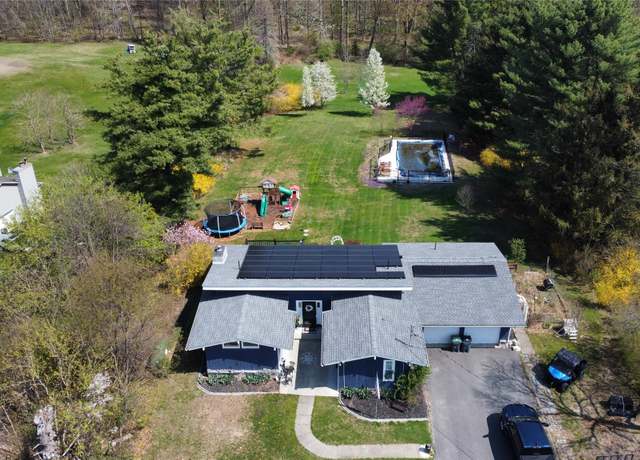 Property at 177 White Ave, Pine Bush, NY 12566, 3 beds, 2.5 baths