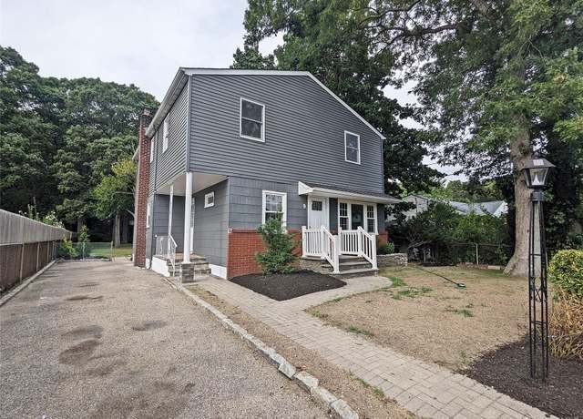 Property at 9 Cedar St, Centereach, NY 11720, 6 beds, 3 baths