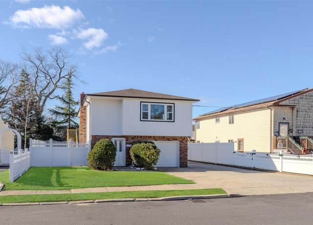 Property at 273 N 6th St, Lindenhurst, NY 11757, 5 beds, 2 baths