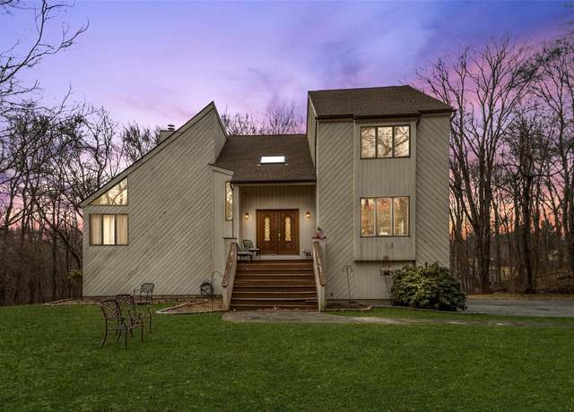 Property at 17 Peggy Ln, Mahopac, NY 10541, 4 beds, 2 baths