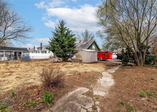 Property at 262-15 82 Ave, Floral Park, NY