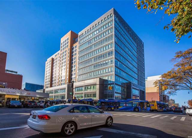 Property at 138-35 39 Ave Unit 16K, Flushing, NY 11354, 2 beds, 2 baths