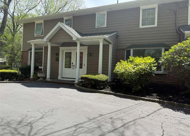 Property at 8 Lisa Dr, Dix Hills, NY 11746, 5 beds, 3.5 baths