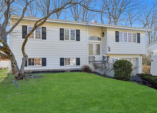 Property at 733 Jacqueline Dr, Valley Cottage, NY 10989, 4 beds, 2 baths