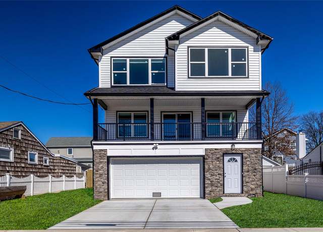 Property at 28 North Blvd, East Rockaway, NY 11518, 4 beds, 2.5 baths