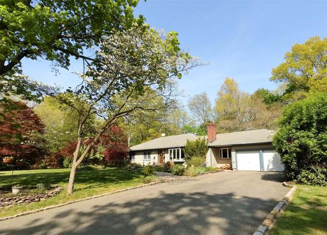 Property at 3 Holst Dr, Huntington, NY 11743, 3 beds, 2 baths
