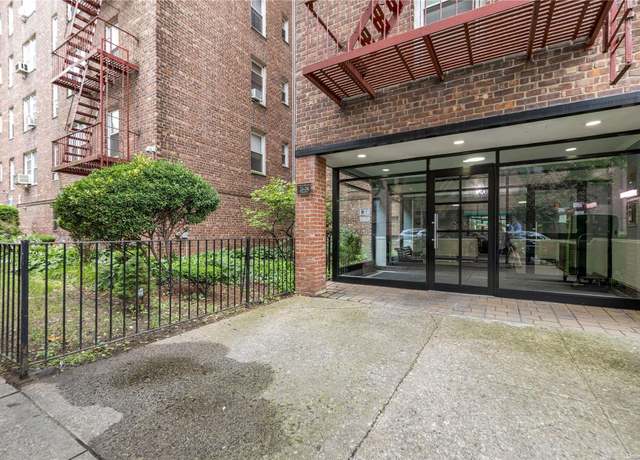 Property at 33-04 91 St Unit 5W, Jackson Heights, NY 11372, 2 beds, 1 bath