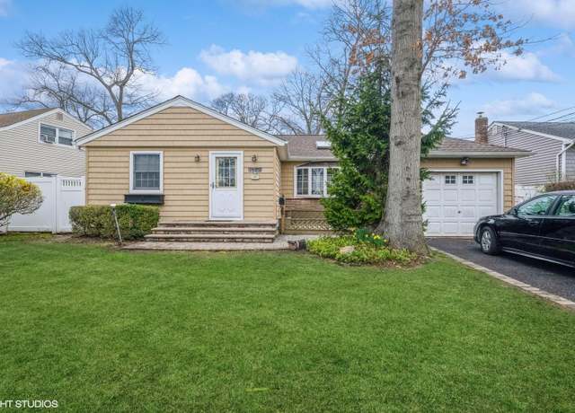Property at 1492 Poulson St, Wantagh, NY 11793, 3 beds, 2 baths