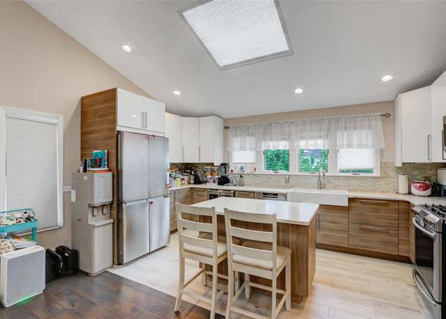Property at 3728 East End, Seaford, NY 11783, 4 beds, 3.5 baths