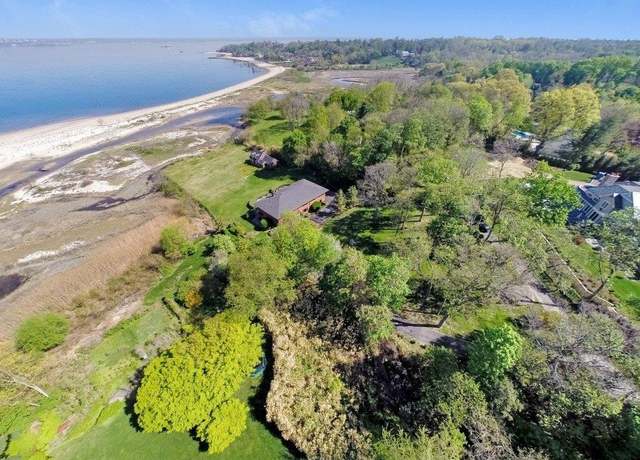 Property at 22 Messenger Ln, Sands Point, NY 11050, 5 beds, 5.5 baths