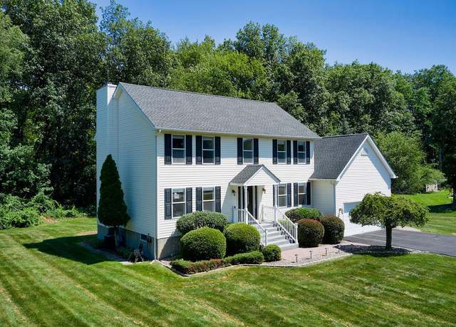 Property at 106 Moonlight Dr, Stormville, NY 12582, 4 beds, 2.5 baths