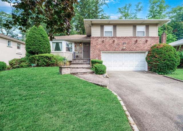 Property at 65 Stratford N, Roslyn Heights, NY 11577, 3 beds, 2.5 baths