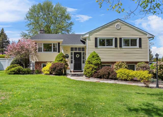 Property at 3189 Quinlan St, Yorktown Heights, NY 10598, 3 beds, 2 baths