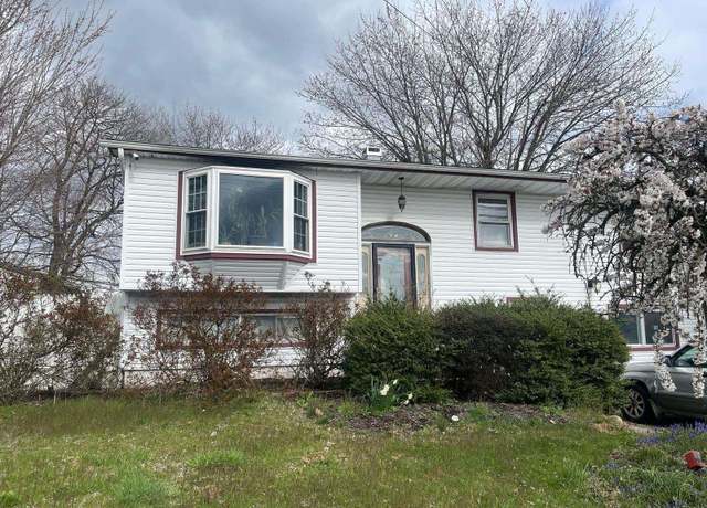 Property at 479 Wicks Rd, Brentwood, NY 11717, 6 beds, 2 baths