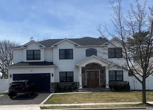 Property at 41 Avoca Ave, Massapequa Park, NY 11762, 5 beds, 3 baths