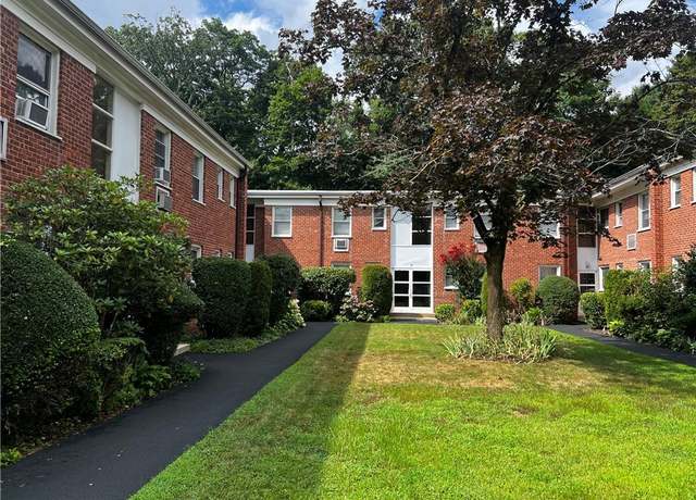 Property at 18 Wildwood Rd Unit B6, Hartsdale, NY 10530, 2 beds, 1.5 baths