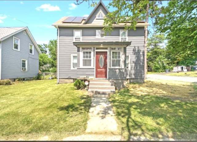 Property at 47 Prince St, Middletown, NY 10940, 4 beds, 2.5 baths