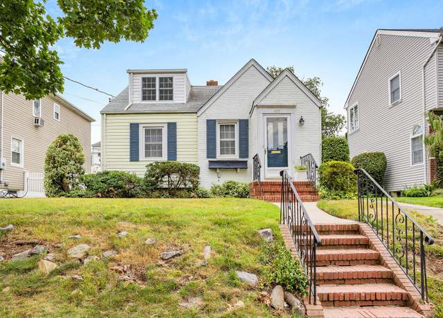 Property at 105 Moore St, New Hyde Park, NY 11040, 4 beds, 1 bath