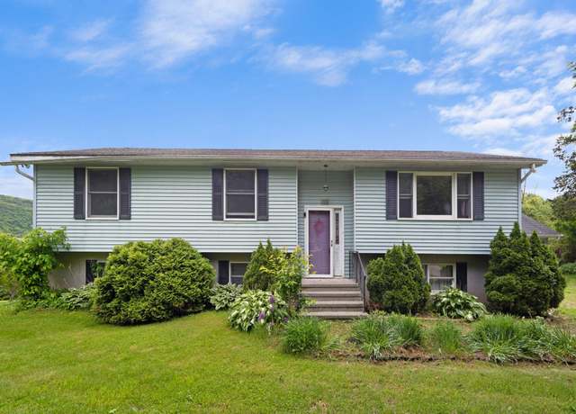 Property at 198 Benson Hill Rd, Dover Plains, NY 12522, 4 beds, 2 baths