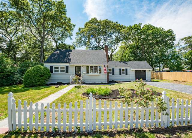 Property at 12 William St, Port Jefferson Station, NY 11776, 4 beds, 2 baths