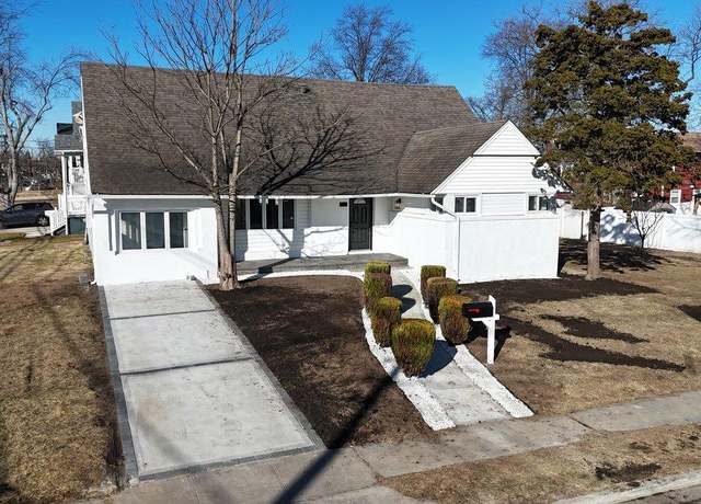 Property at 112 Front St, Freeport, NY 11520, 6 beds, 3 baths
