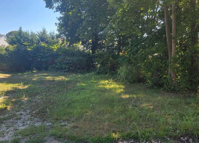 Property at 10 Holbrook, Bay Shore, NY 11706
