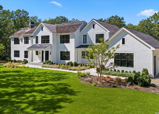 Photo of 465 Middle Line Hwy, Sag Harbor, NY 11963