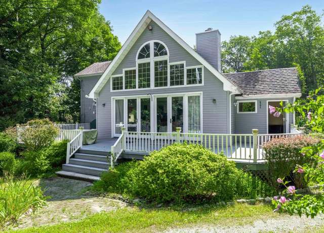 Property at 57 W Corbett Rd, Montgomery, NY 12549, 3 beds, 3.5 baths