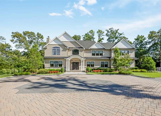 Property at 11 Landview Dr, Dix Hills, NY 11746, 4 beds, 5 baths