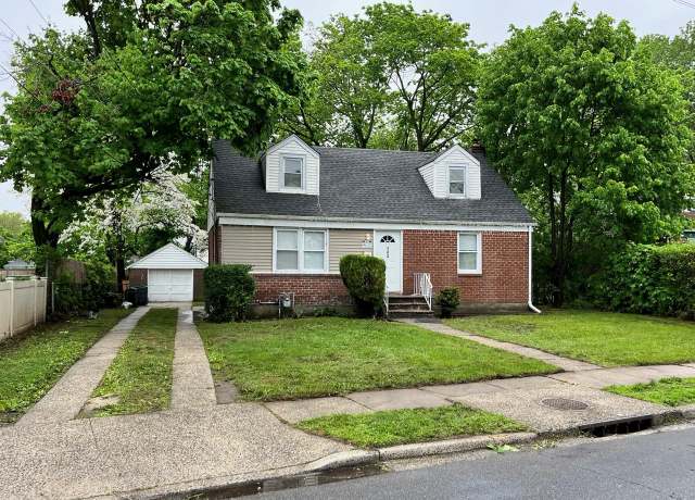 Property at 143 Lawrence St, Uniondale, NY 11553, 4 beds, 3 baths