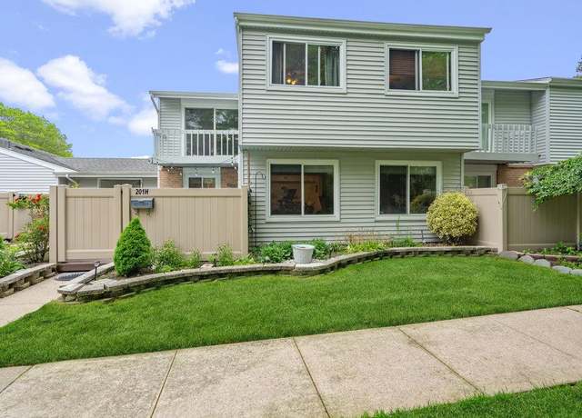 Property at 201 Springmeadow Dr Unit H, Holbrook, NY 11741, 3 beds, 1.5 baths