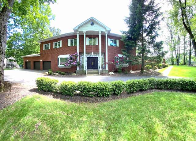 Property at 12 Sophia St, Monsey, NY 10952, 9 beds, 6.5 baths